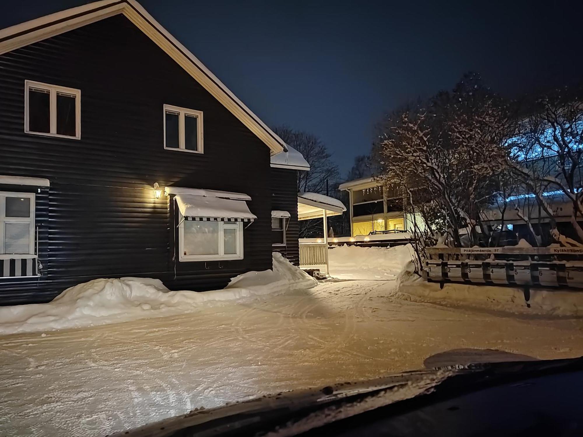 Kalle'S Unluxury Guest House Cl0Sed From 1St Of Feb 2025 Helsinki Ruang foto
