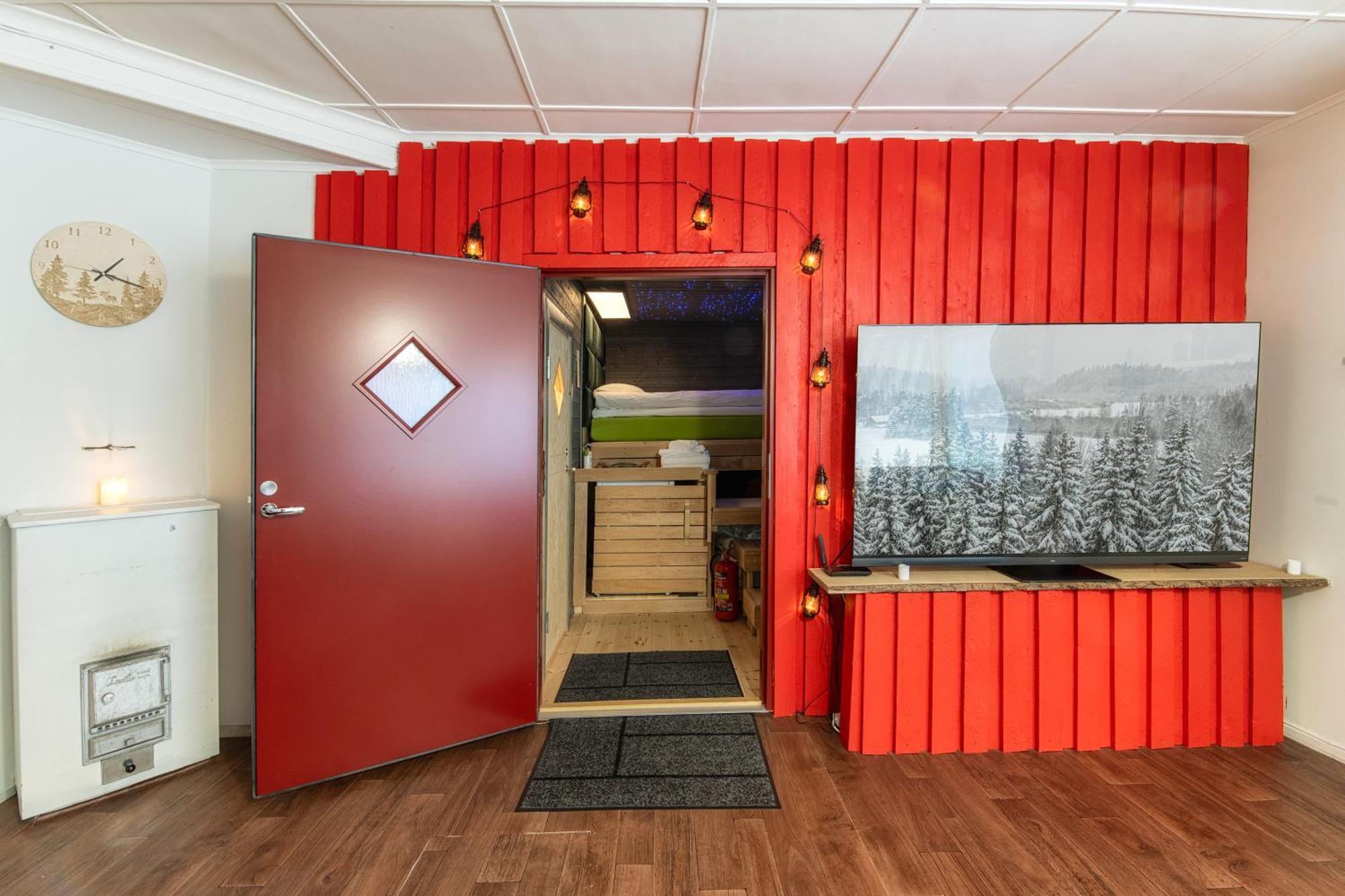 Kalle'S Unluxury Guest House Cl0Sed From 1St Of Feb 2025 Helsinki Ruang foto