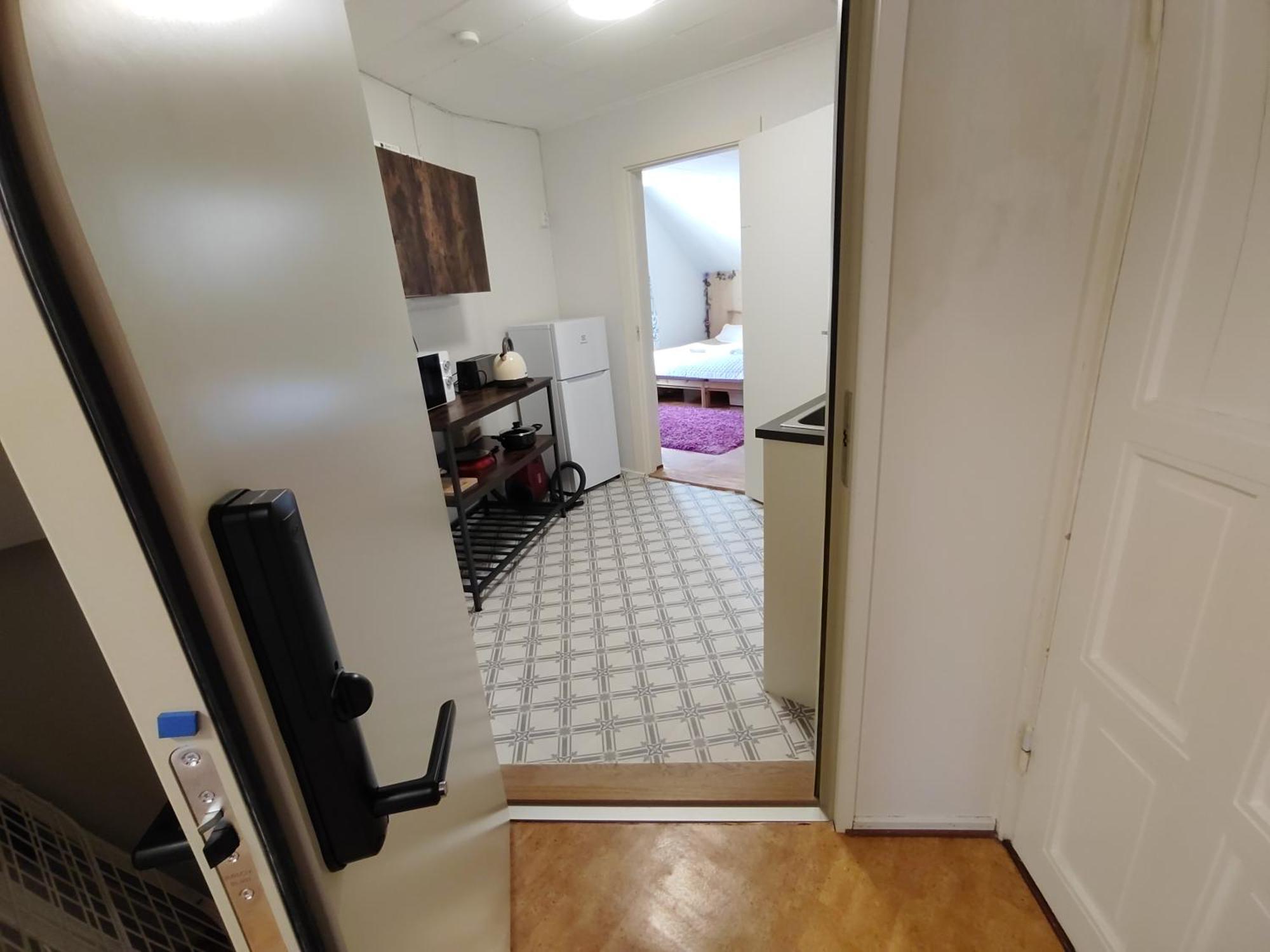 Kalle'S Unluxury Guest House Cl0Sed From 1St Of Feb 2025 Helsinki Ruang foto
